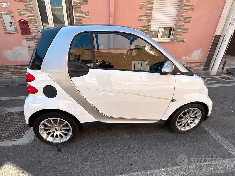 Usata Smart ForTwo Coupé 71 CV (52 kW) 2010 Bianco Coupé