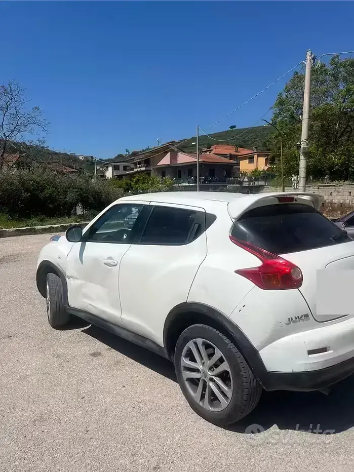Usata Nissan Juke 110 CV (80 kW) 2012 Bianco SUV
