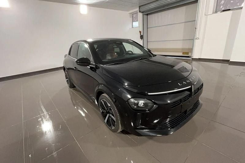 Usata Lancia Ypsilon 101 CV (74 kW) 2025 Nero Utilitaria