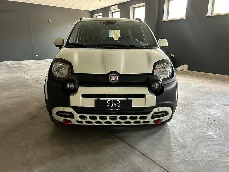 Nuova Fiat Panda Cross Cross 70 CV (51 kW) 2026 Bianco Utilitaria