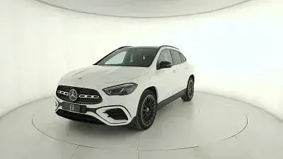 Nuova Mercedes GLA250 224 CV (164 kW) 2026 Nero cosmo SUV