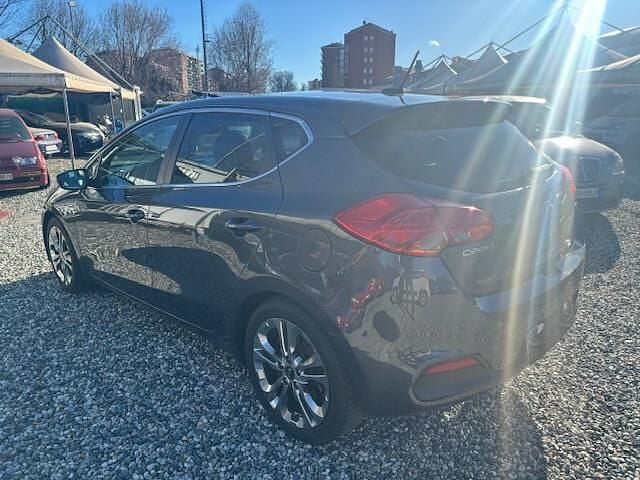 Usata Kia Ceed 128 CV (94 kW) 2012 Grigio Utilitaria