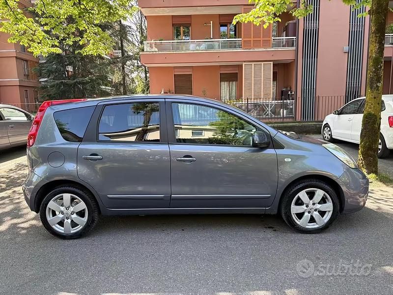 Usata Nissan Note Visia 88 CV (64 kW) 2009 Grigio Utilitaria