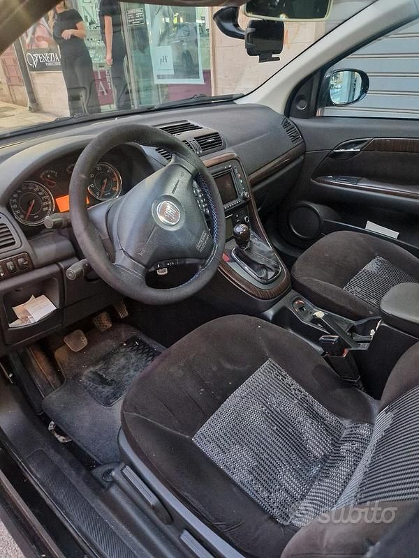 Usata Fiat Croma 150 CV (110 kW) 2009 Nero Station wagon