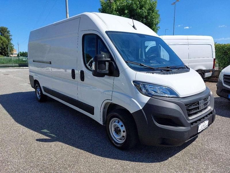 Usata Fiat Ducato 33 120 CV (88 kW) 2022 Bianco Furgone