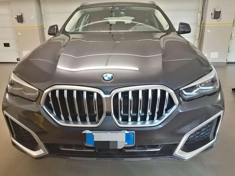 Begagnad BMW X6 xLine 286 HK (210 kW) 2021 Grå SUV