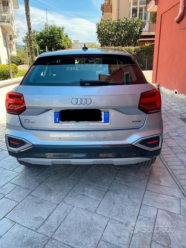 Usata Audi Q2 Admired 150 CV (110 kW) 2021 Grigio SUV