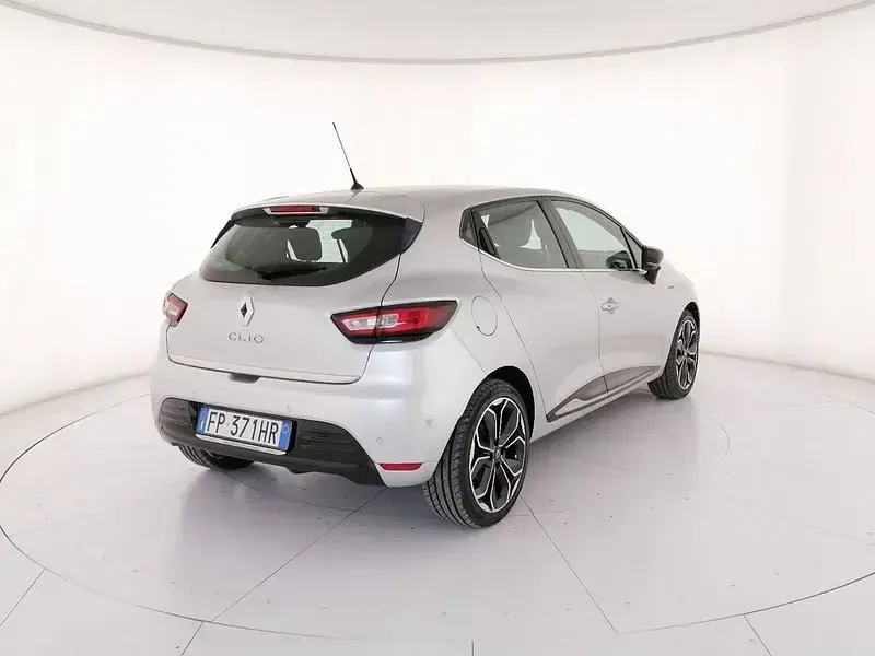 Usata Renault Clio 110 CV (80 kW) 2018 Bianco Utilitaria