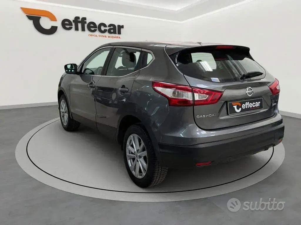 Usata Nissan Qashqai 116 CV (85 kW) 2015 Grigio SUV