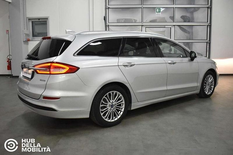 Usata Ford Mondeo Business Edition 187 CV (137 kW) 2021 Argento Station wagon