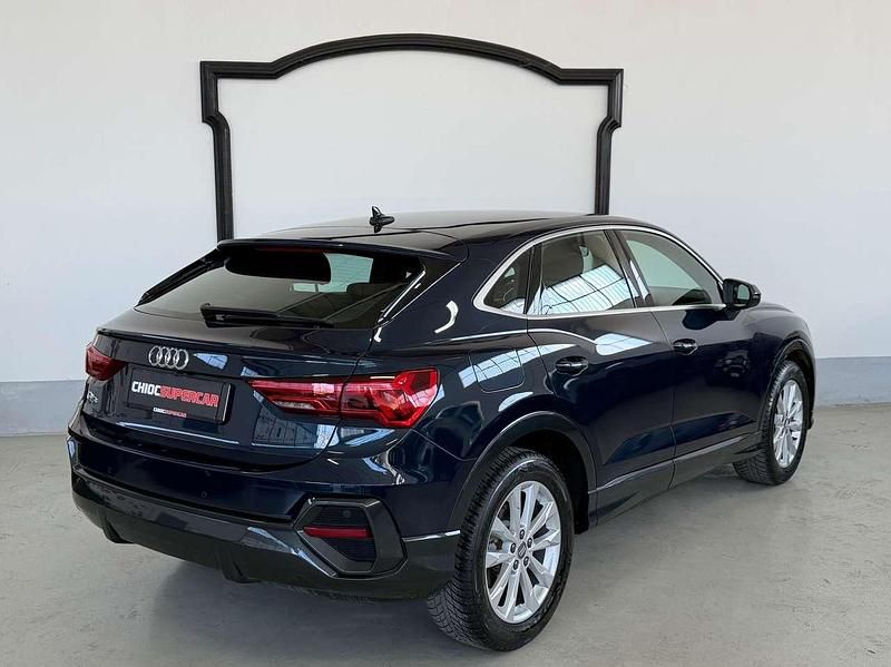 Usata Audi Q3 Sportback Ambiente 150 CV (110 kW) 2020 Blu/azzurro SUV