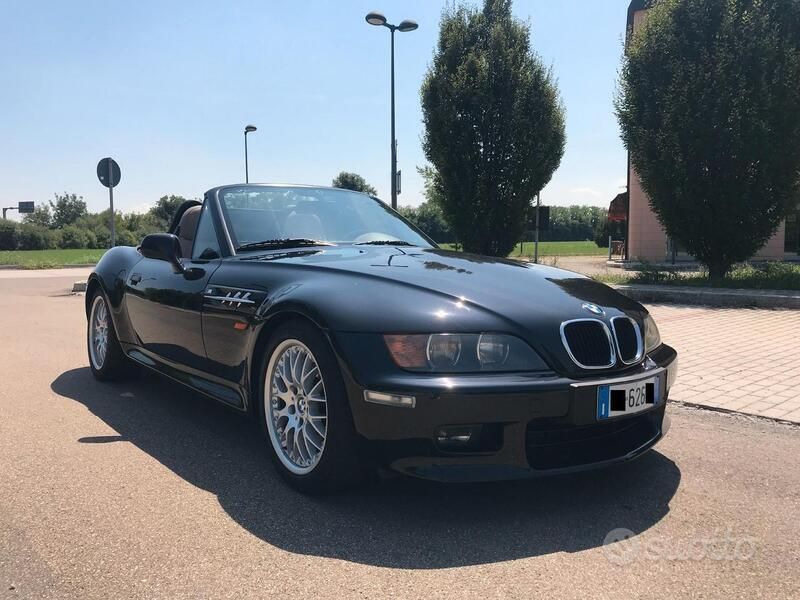 Nero Usata 2000 BMW Z3 Efficient Dynamics Cabrio | 29.000 € - Immagine 1/4