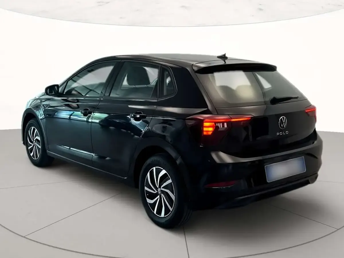 Usata VW Polo Life 95 CV (69 kW) 2025 Deep black perlato Utilitaria