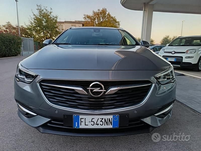 Usata Opel Insignia Cosmo 170 CV (125 kW) 2017 Grigio Station wagon