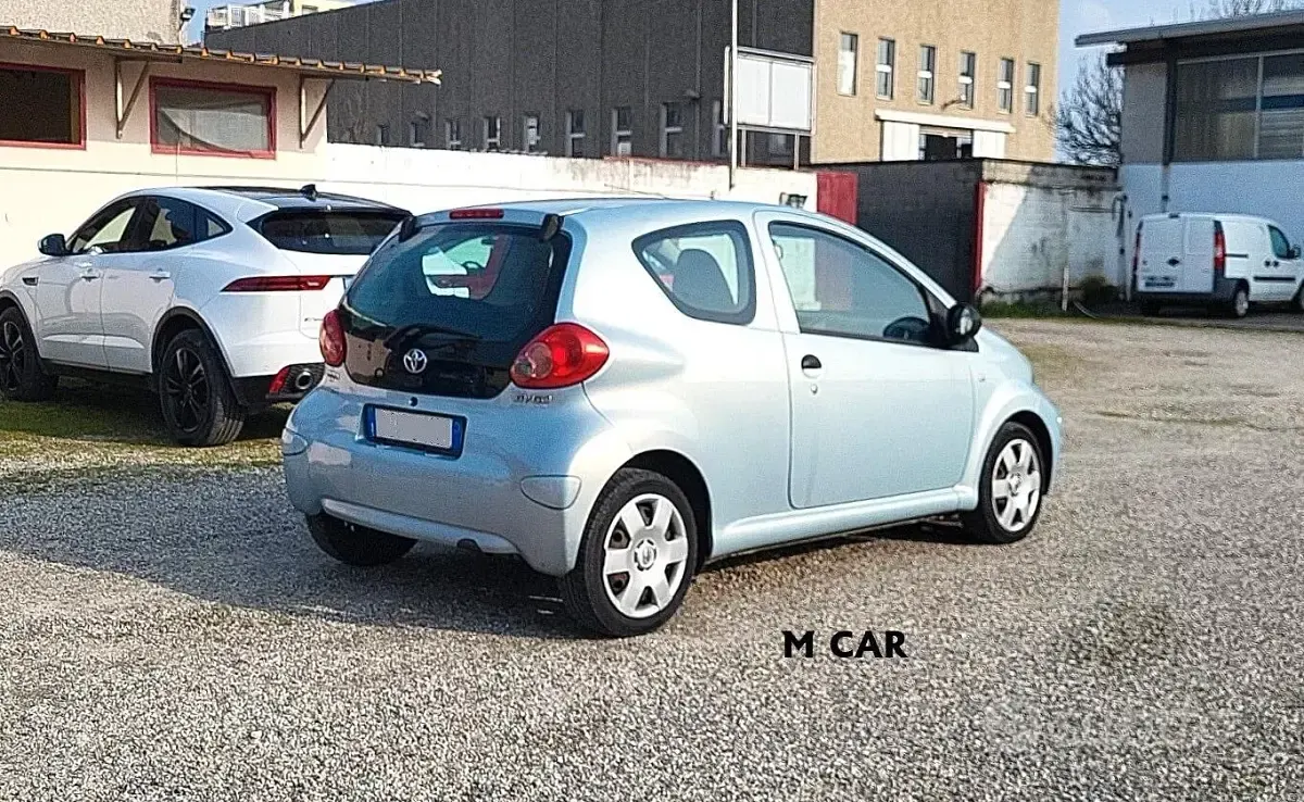 Brugt Toyota Aygo Sol 68 HK (50 kW) 2008 Grå Hatchback