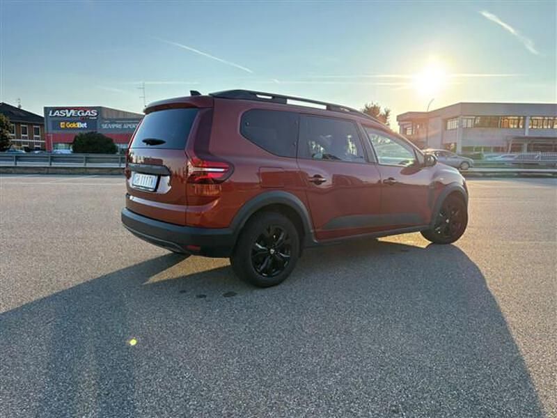 Usata Dacia Jogger Extreme 110 CV (80 kW) 2022 Rosso Monovolume
