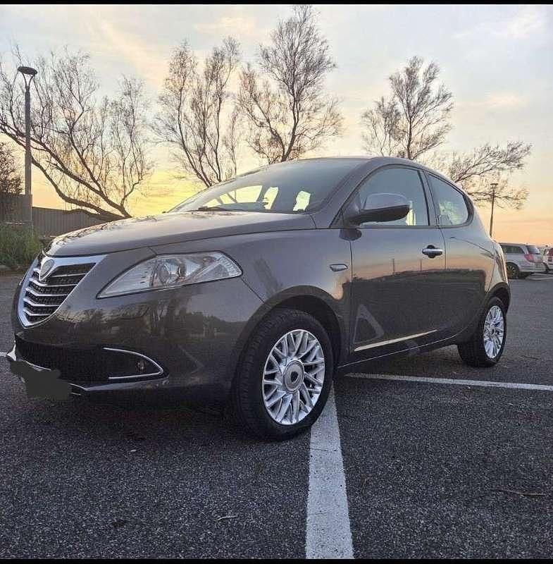 Usata Lancia Ypsilon S 95 CV (69 kW) 2014 Utilitaria