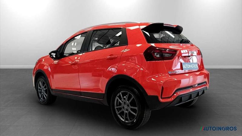 Nuova EMC QUATTRO 103 CV (75 kW) 2026 Rosso SUV