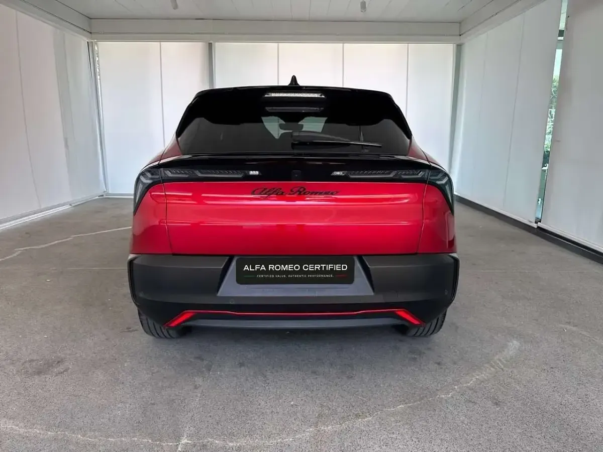 Usata Alfa Romeo Junior Edizione Speciale 114 kW (156 CV) 2025 Rosso SUV