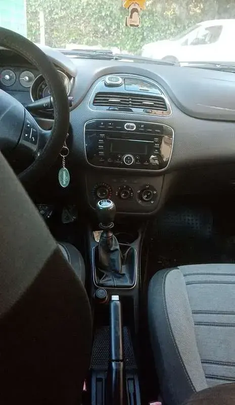 Käytetty Fiat Punto Evo Dynamic 65 HP (47 kW) 2011 Viistoperä