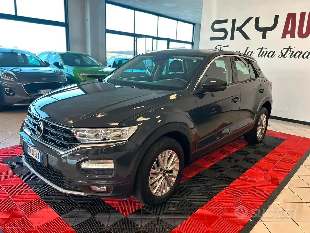 Usata VW T-Roc Style 110 CV (80 kW) 2021 Grigio SUV