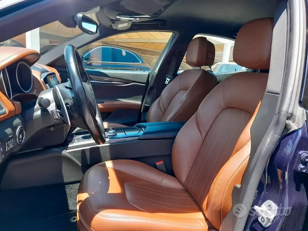 Usata Maserati Ghibli 250 CV (183 kW) 2020 Blu Berlina