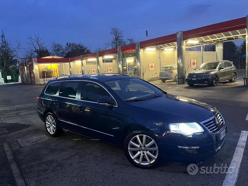 Usata VW Passat Highline 140 CV (102 kW) 2009 Blu Station wagon