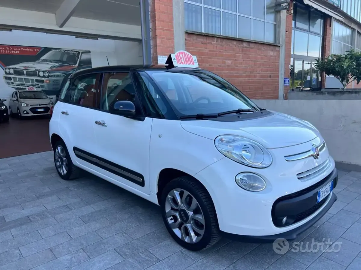 Usata Fiat 500L Living 80 CV (58 kW) 2015 Bianco Monovolume