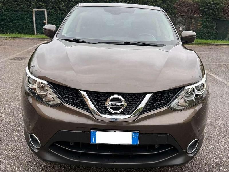 Usata Nissan Qashqai 116 CV (85 kW) 2016 Marrone SUV