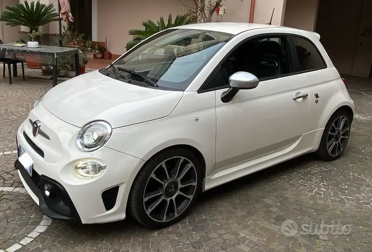 Usata Abarth 595 Turismo 165 CV (121 kW) 2017 Bianco Utilitaria