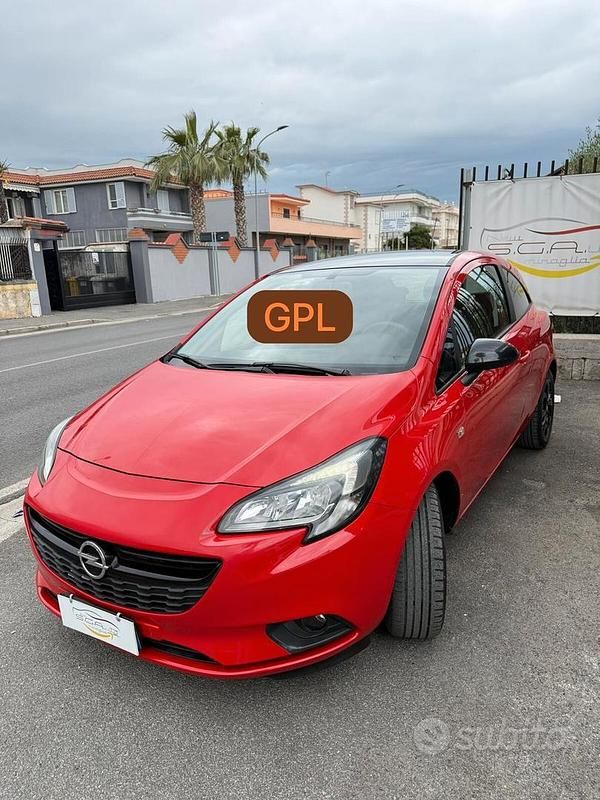 Usata Opel Corsa 90 CV (66 kW) 2016 Rosso Utilitaria