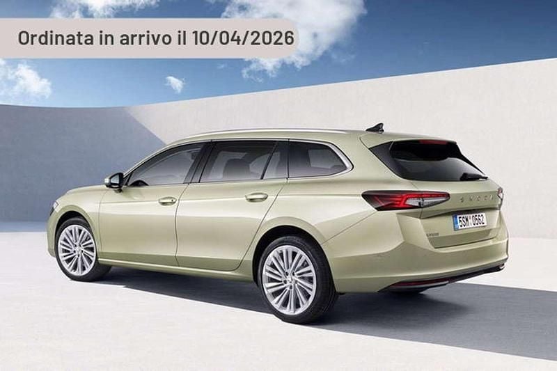 Argento Usata 2023 Skoda Superb Selection Station wagon | 37.780 € (Cara) - Immagine 1/1