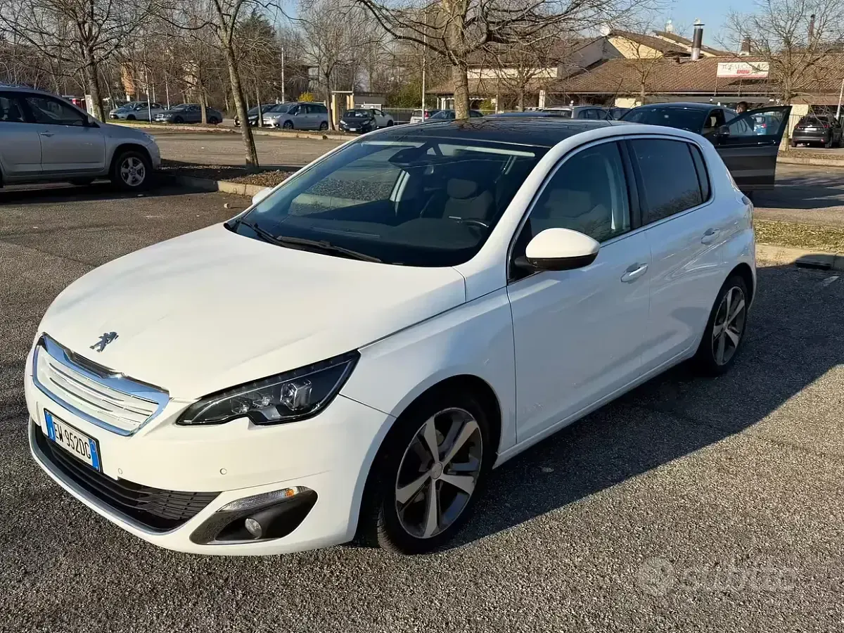 Usata Peugeot 308 GT-line 116 CV (85 kW) 2014 Bianco Berlina
