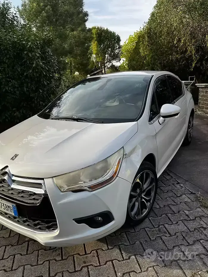 Usata Citroën DS4 111 CV (81 kW) 2012 Bianco Utilitaria