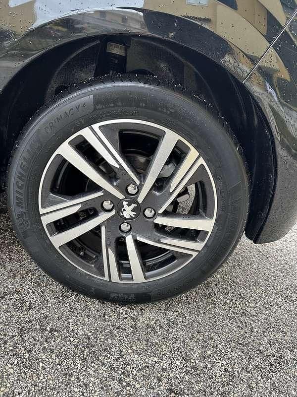 Usata Peugeot 208 Allure 101 CV (74 kW) 2021 Utilitaria