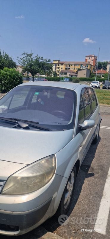 Usata Renault Scénic 95 CV (69 kW) 2003 Grigio Monovolume