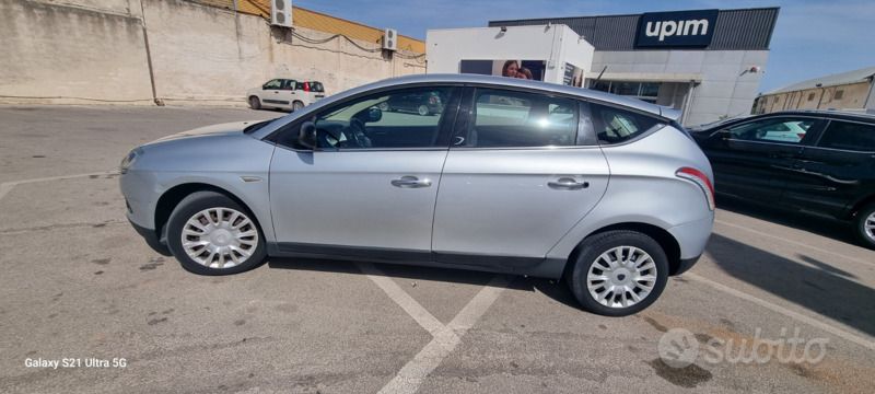 Usata 2009 Lancia Delta Tre volumi | 4300 € (Buon prezzo) - Immagine 1/4