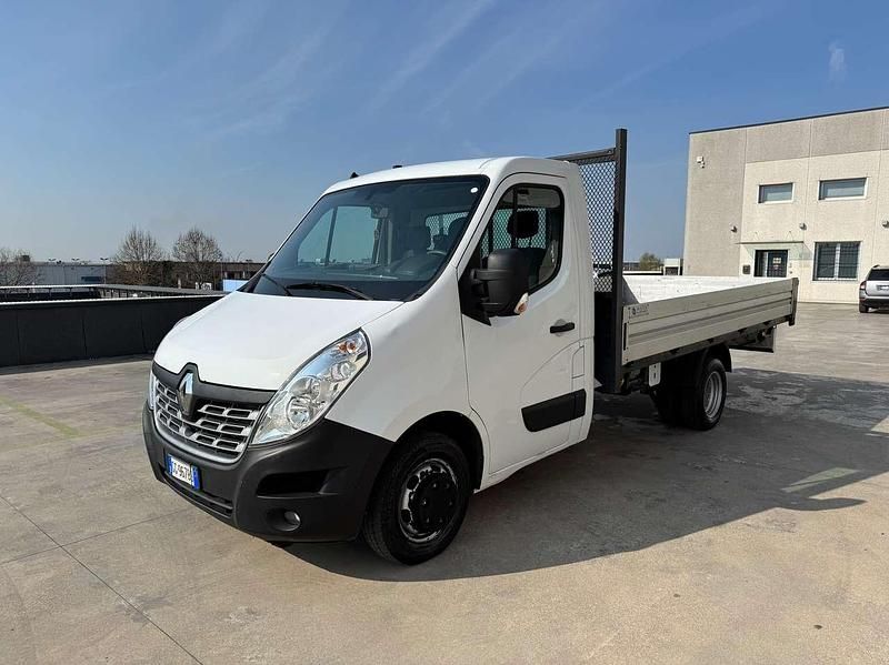 Usata Renault Master 145 CV (106 kW) 2020 Bianco Monovolume