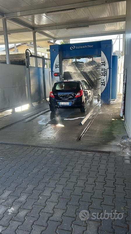 Usata Opel Corsa 80 CV (58 kW) 2010 Nero Utilitaria