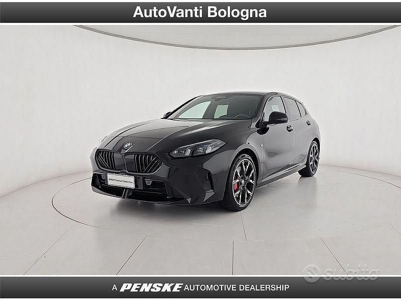 Nero Usata 2024 BMW 118 M Sport Due volumi | 36.880 € (Molto cara) - Immagine 1/2