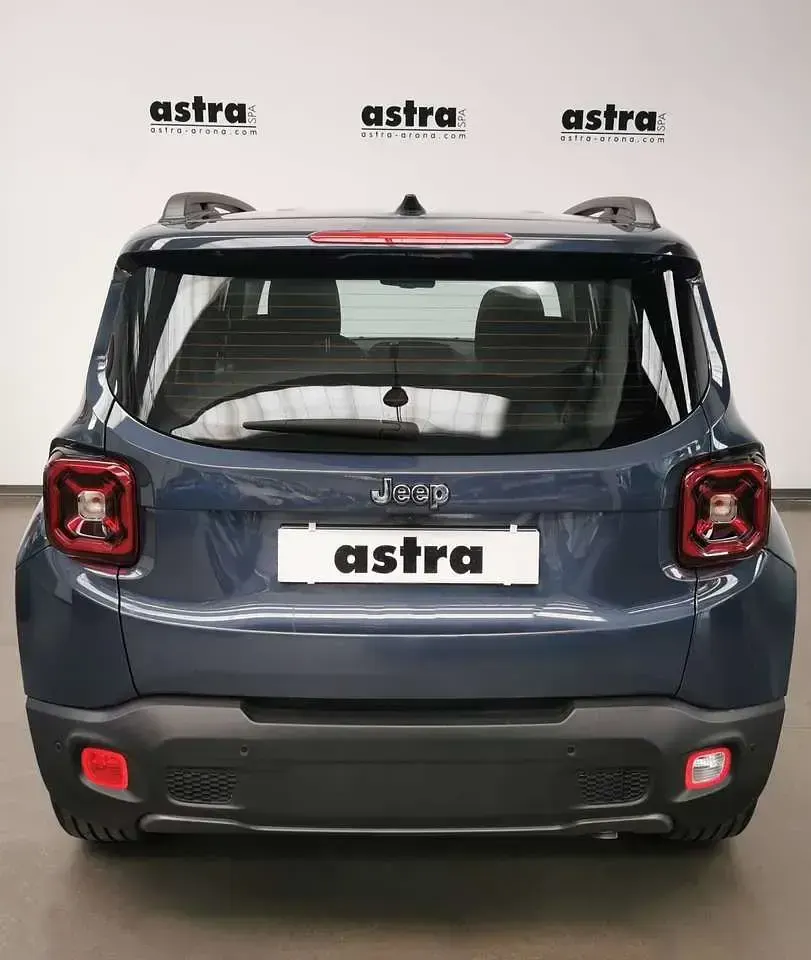 Usata Jeep Renegade Summit 131 CV (96 kW) 2025 Blu shade SUV