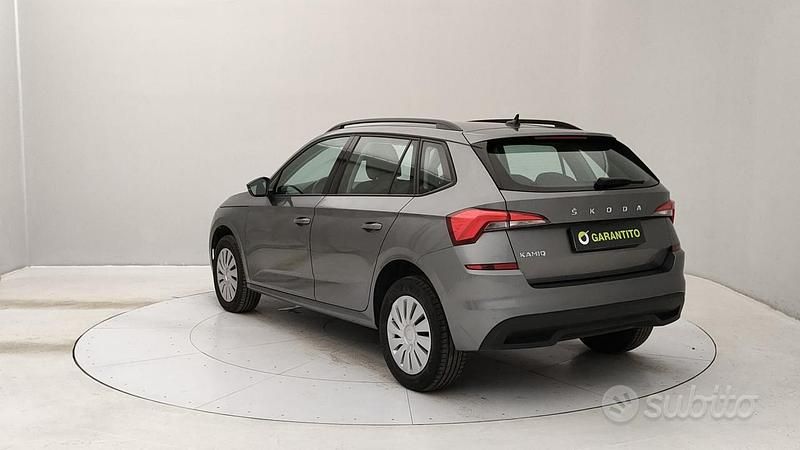 Usata Skoda Kamiq Ambition 95 CV (69 kW) 2022 Grigio SUV