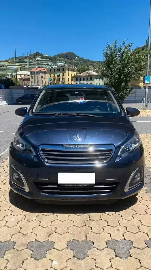 Usata Peugeot 108 Allure 69 CV (50 kW) 2017 Bluazzurro Utilitaria