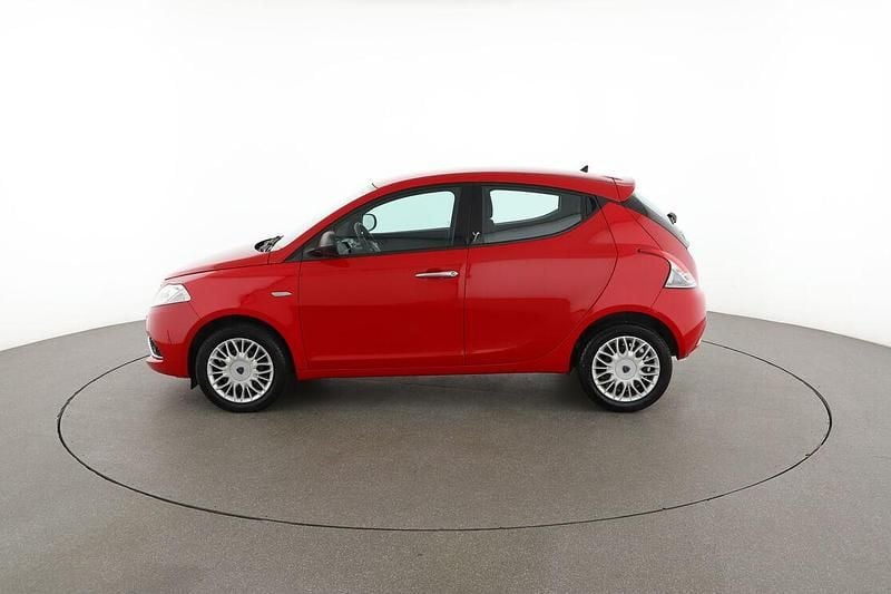 Usata Lancia Ypsilon Silver 95 CV (69 kW) 2018 Rosso Utilitaria