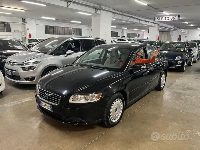 Usata Volvo S40 101 CV (74 kW) 2008 Nero Berlina