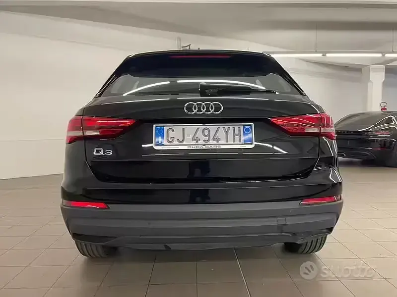 Gebraucht Audi Q3 Business 150 PS (110 kW) 2022 Schwarz SUV