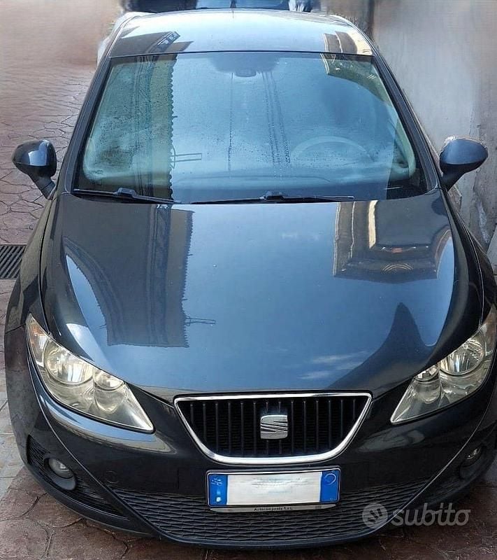 Usata Seat Ibiza 105 CV (77 kW) 2008 Grigio Berlina