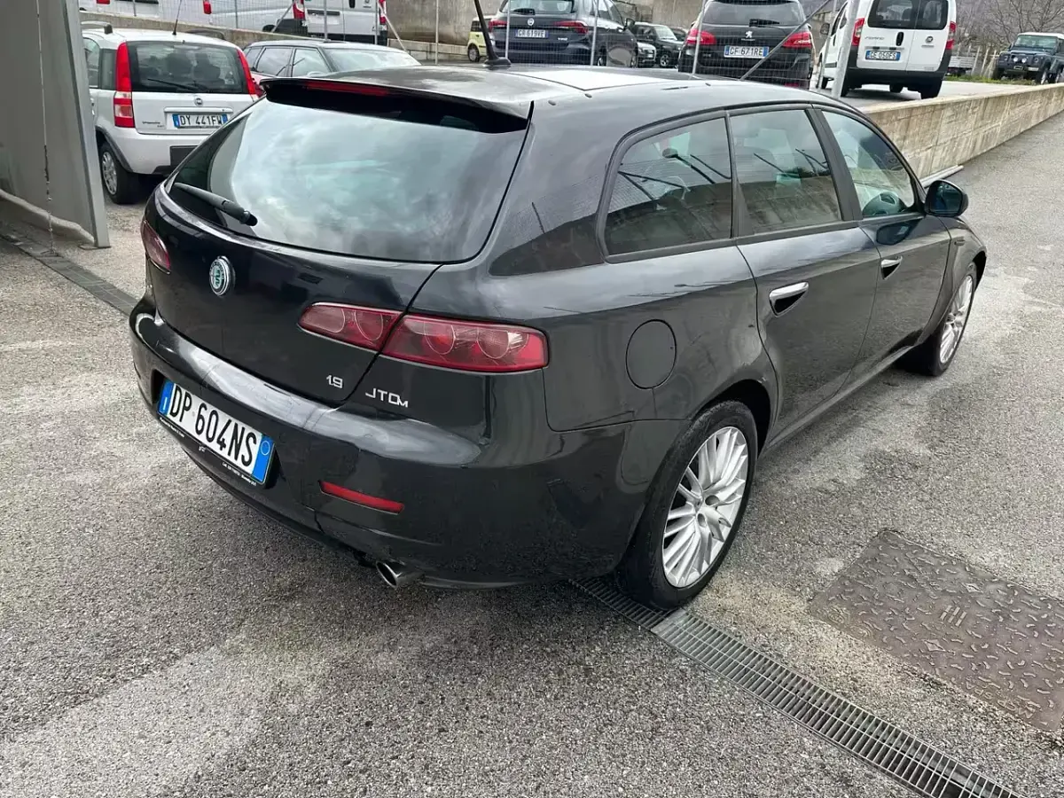 Usata Alfa Romeo 159 Distinctive 149 CV (109 kW) 2008 Station wagon