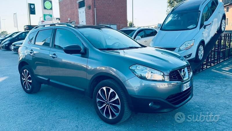 Usata Nissan Qashqai +2 Tekna 130 CV (95 kW) 2013 Grigio SUV