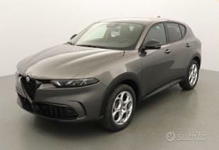 Usata Alfa Romeo Tonale Sprint 190 CV (139 kW) 2024 Grigio vesuvio SUV
